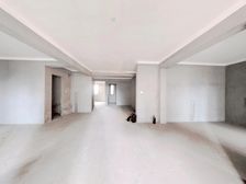 全新毛坏,一线江景房,交通便利,楼层好,位置好视野开阔