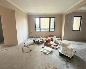 芦港家园3室2厅2卫南朝向158.0万元/套出售