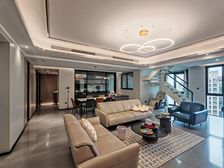 江北嘴次新小区 电梯独立入户 全新装新跃层 房源保真