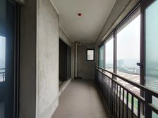 江北嘴次新小区 正看看江 性价比高 房源保真