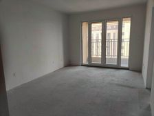 仅1w住万达新辰天地近,送车位,客厅朝阳,两室,看房方便