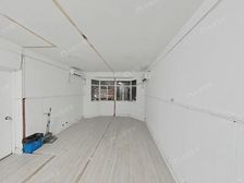 只给卖!三开间朝南。20平附送面积,稀奇户型,急卖!