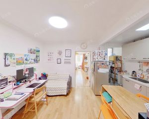 西城德胜马甸桥地铁站 南北通透两居 精装修 有电梯