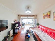 南北通全明的大两房,居住舒适度没问题,看房方便闹中取静的位置