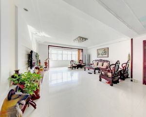税务局小区,东明校旁、谷德近 大四居室,带车位客厅朝阳