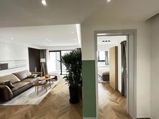 急售!房东刚刚挂牌,错过下一秒就不在了,精装修,位置采光好