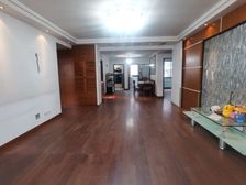 品质小区 低于市场价150万 户型正气 精装全送 价格可谈