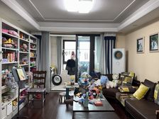 依云郡3室2厅2卫南朝向258.0万元/套出售