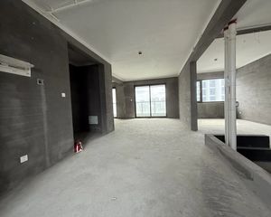 姚江湾天源4室2厅2卫南朝向448.0万元/套出售