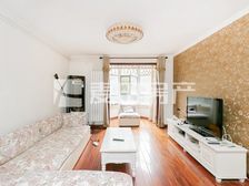 中海城不临街 南北三居室 直通地库 满五,仅契税