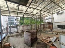 沿街独门独院私房 二进二院 门口可以停汽车 南进门