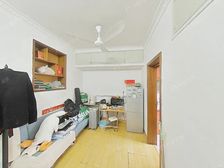 长桥五村,标准一房一厅,南北通透采光好,满五年V1,诚心出售