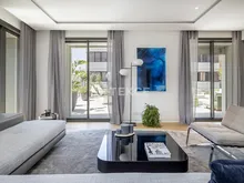 巴塞罗那(Barcelona)地标性建筑附近的精品公寓