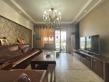 沙坪坝区 隆鑫天雨方 四房 185万