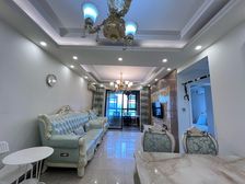 锦江区 绿地468公馆一期 三房 183万