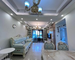 绿地468公馆一期 3室2厅 东南