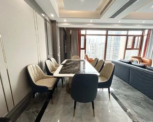 蓝光雍锦阁 5室1厅 东南