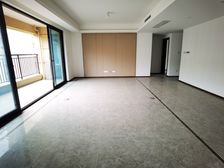 龙泉驿区 世茂城三期 四房