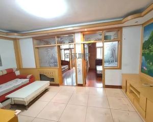 怡安园 118可议 4层 三室一厅