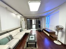 华泰剑桥莱恩河畔3室2厅1卫南朝向190.0万元/套出售