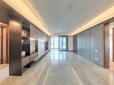 明湖悦府4室2厅3卫南朝向825.0万元/套出售