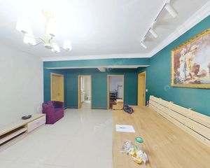 朝晖·潮王公寓·4室·1厅