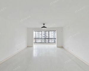 新天地大大会址·淡水公寓全新装3房 南北全明三房全景落地窗