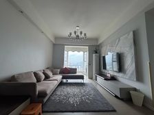 成华区 成华奥园广场一期 三房 180万