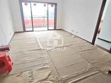 江南华府 4房2厅90万