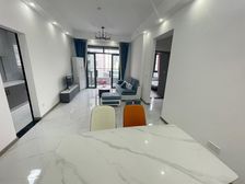 渝中区 罗宾森尚城华府 二房