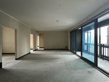 江北区 保利阅江台 四房 192万 横厅