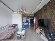 龙湖物业 轻轨玲距离 精装大两室 中央空调 实木地板