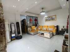 骏鸿花园独享80平大平台79.58平四房 繁华地段 交通便利