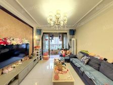 江北嘴 精装大两居 南西朝向 拎包入住 位置安静 房间大