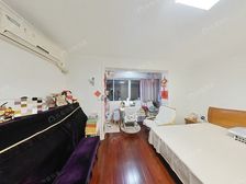 精装修、小区花园位置,交房快,未用,诚心出售,