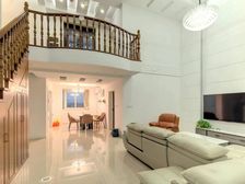 金铭福邸 电梯顶楼复式 犹如空中别墅 一年难得遇到一套在卖