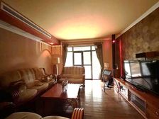 首付60多万买汽博商圈精装双拼别墅带300平花园