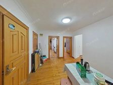 2000年商品房 小区中间位置 立波旁 业主诚心出售