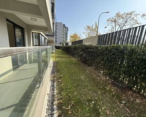保利湖光印4室2厅2卫南朝向370.0万元/套出售