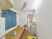 梅陇四村 中间楼层 一房一厅 安静位置