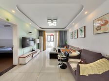 山湖湾一梯一户 物业后采光全天 满二书包在 精装急卖 随时看