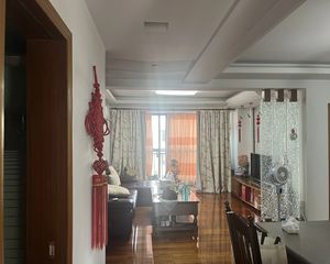 金湾华庭3室2厅1卫南北朝向205.0万元/套出售
