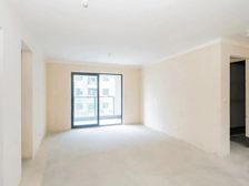 弘阳天下锦 4室2厅 毛坯 一梯一户