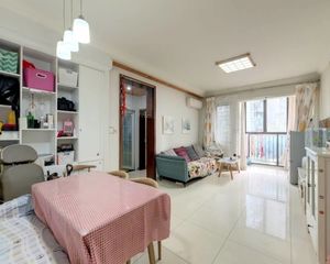 卓锦城五期 2室1厅 东南