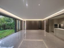 中央公园龙湖四代宅豪装大三房可改四房带花园只要325