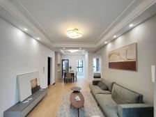 房东昨夜上门在降47万,实图拍摄,低于市场价,置换急售!