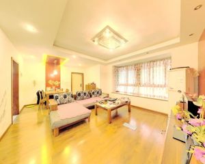 上东锦城A区 3室1厅 东南