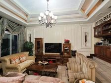 两江新区联排别墅 位置好 采光好 清水价格 花园80