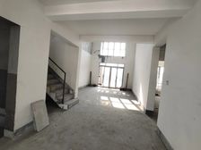 60万121平 洋房顶跃 曦圆柳镇 带屋顶花园 随时看房