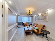 新上上府顶复,精装带露台,保养好,诚心出售。